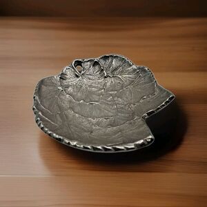 VTG Leaf Trinket Metal Dish Plate Ashtray 5.5” Finesco India Fall Home Decor